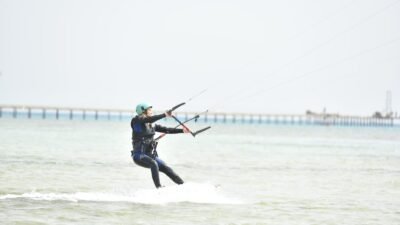 kitesurfer riding in shallow flat lagoon hurghada safety